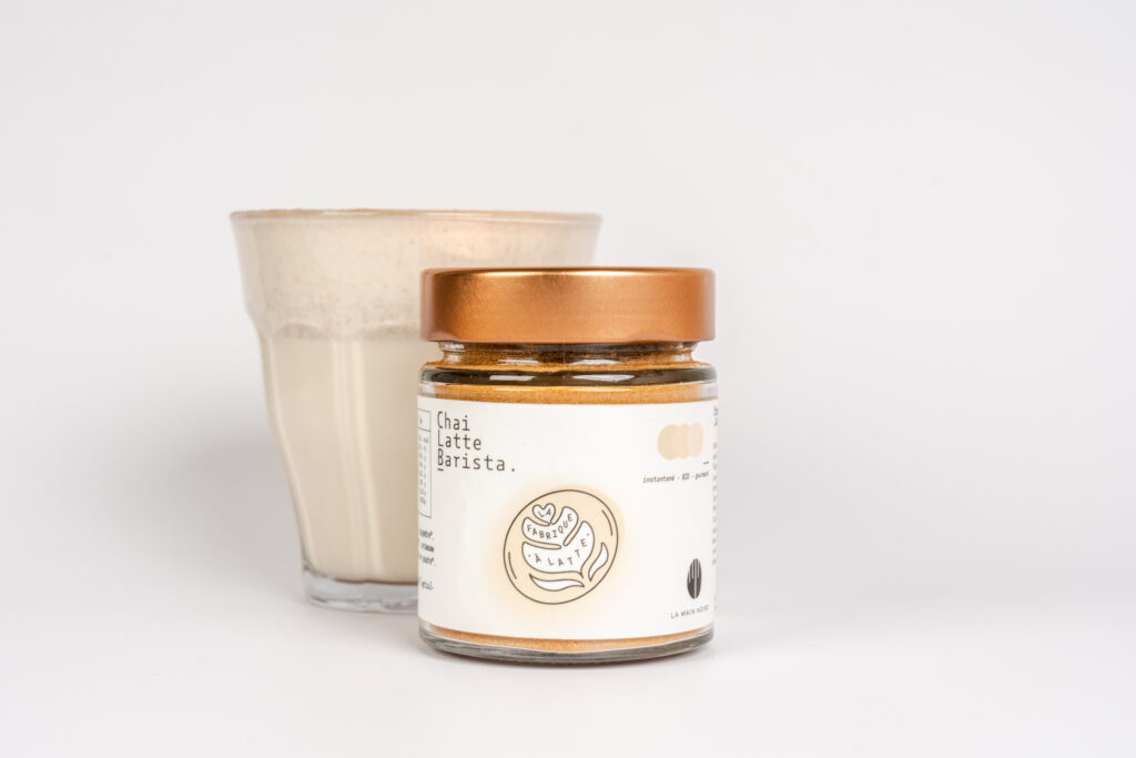 Chai Latte Barista – Épices et thé noir en poudre – 100% Bio – 100g - La Main Noire